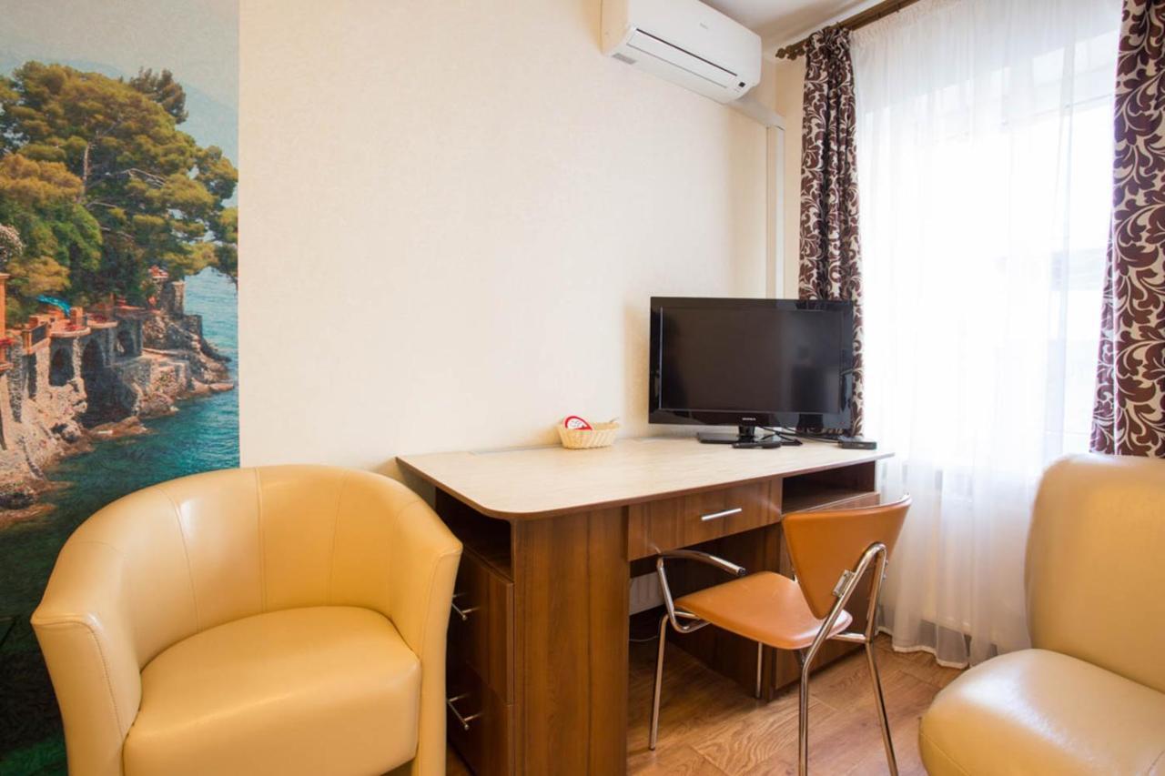 Excellent Studio Apartment In The Center - Kravtsova Lane 13B Kharkiv Exterior photo