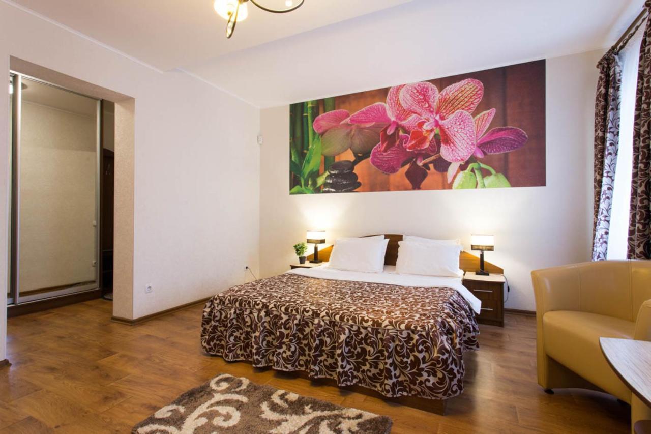 Excellent Studio Apartment In The Center - Kravtsova Lane 13B Kharkiv Exterior photo