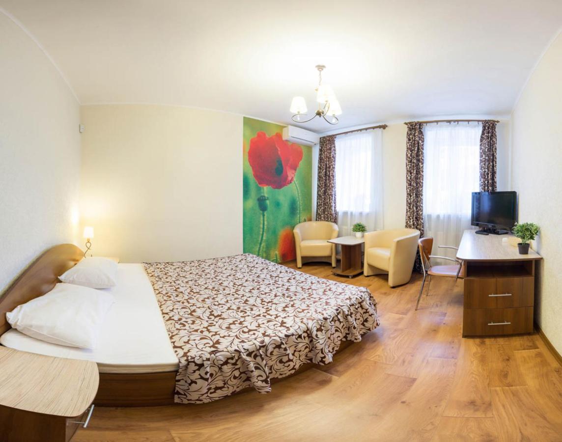 Excellent Studio Apartment In The Center - Kravtsova Lane 13B Kharkiv Exterior photo