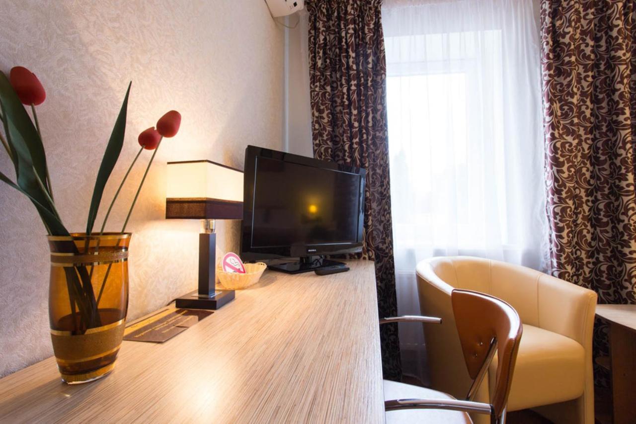 Excellent Studio Apartment In The Center - Kravtsova Lane 13B Kharkiv Exterior photo