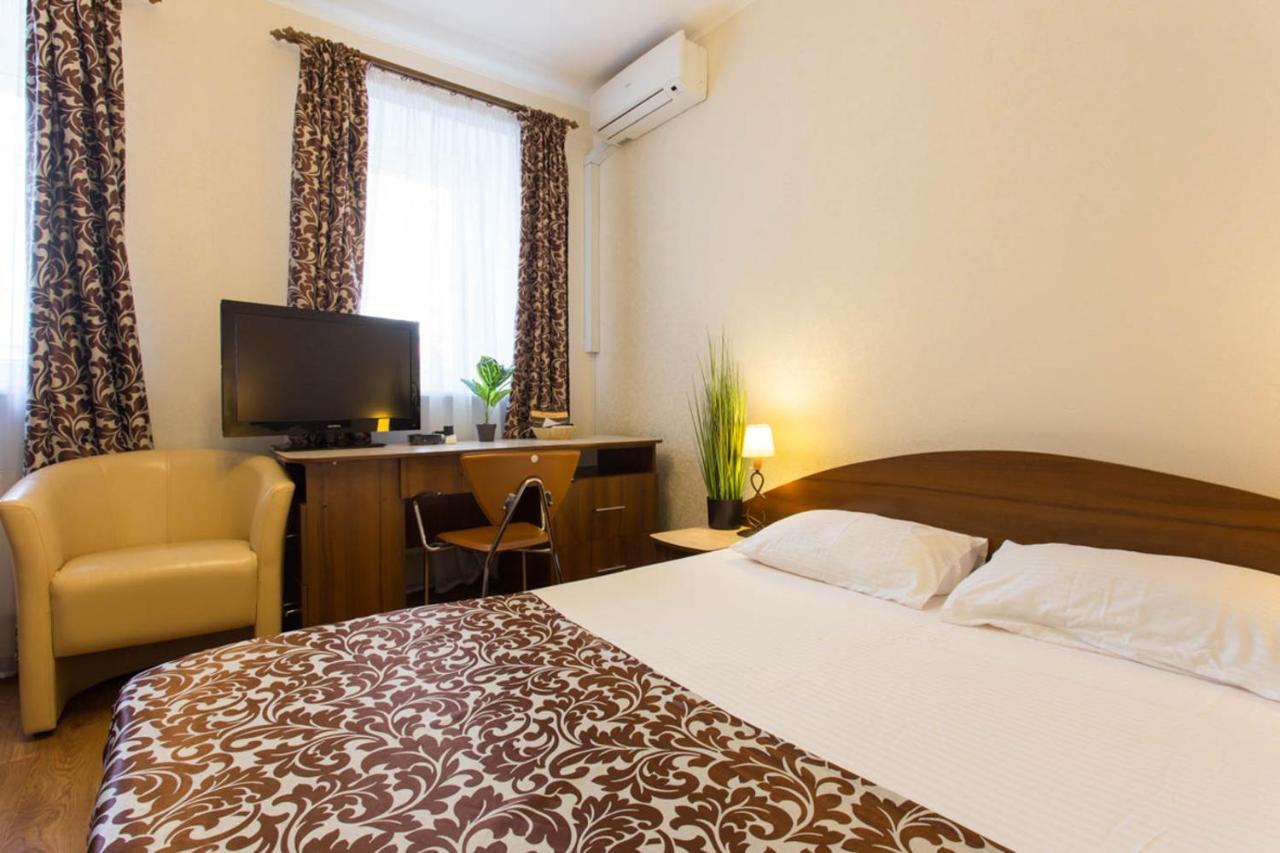 Excellent Studio Apartment In The Center - Kravtsova Lane 13B Kharkiv Exterior photo